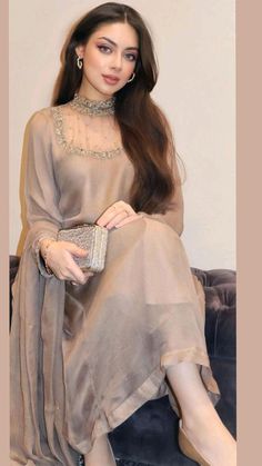 Nikkah Dress, Pakistani Fashion Casual, Pakistani Dresses Casual, Salwar Kamiz, Simple Pakistani Dresses