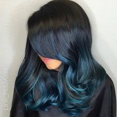 Dreamy Hair, Creative Hair Color, Teal Hair, Hair Artist, Creative Hairstyles, Artistic Hair, Artist On Instagram, Hair Art, Silver Hair