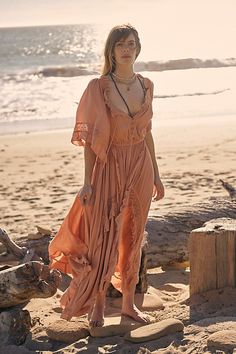 Winter Cocktail Dress, Family Photo Outfit Ideas, Boho Style Inspiration, Family Photo Outfit, Photo Outfit Ideas, Vacation Dresses Beach, Fall Family Photo Outfits, Vacation Dress, Fall Family Photos