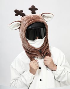 Elk Antlers Ski Mask Hat for Adults, Moving Ears Hats, Skiing/Snowboard Sports, Balaclava, Snowboard Hood, Helmet Cover, Father's Day Gift All products in the store are original products from IBAOS. Violators will be prosecuted for any infringement 🛑 Big Discount In Ski Season: Buy One Hat And Get One Pair Of Mittens Free (after you choose a hat, please tell me the mitten number and kid's/adult's size you want) 💛Variety of Uses: Suitable for outdoor hiking, camping, hunting, hiking, skiing, cy Ski Gifts, Helmet Covers, Elk Antlers, Ski Outfit, Ski Hats, Bear Ears, Blythe Clothes, Ski Mask, Ear Hats