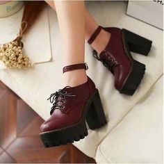 Punk las mujeres en el tobillo Con Tiras De Encaje Para Mujer Grueso bloque plataforma Creeper Zapatos Talla Punk Women, Creepers Shoes, Lace Up High Heels, Shoes Cheap, Stil Inspiration, Prom Shoes, Platform High Heels, Black Mamba, 여자 패션