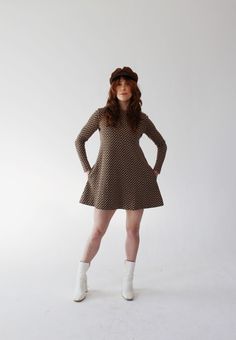 This piece has a twin that sits in The fashion Institute at the Met! in a brown and beige checkerboard colorway- this absolutely stunning mini dress is the very definition of MOD! Comfortable knit, with a flared mini skirt that has pockets.   RUDI GERNREICH for Harmon knitwear. Retailed by Apropos, with custom measurements listed inside. Zipper closure up center back.  Measures:  Across Shoulders: 15-16.5" Bust: 34-36" Waist: 34-42" Hips: 46" Sleeve: 22" Length: 30" Condition: there are some pin Retro Brown Dress For Fall, Retro Beige Dress For Fall, Rudi Gernreich, Mini Rock, Flared Mini Skirt, 1960s Mod, Fashion Institute, Dress Clothes For Women, Happy Shopping