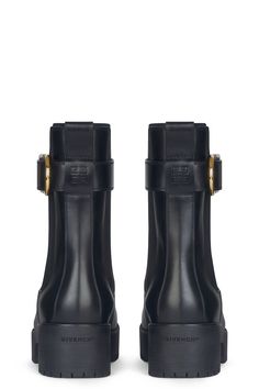 Givenchy voyou chelsea boots in black. 100% calf leather 50mm Made in Italy Fall Collections, Festival Fashion, Calf Leather, Black Boots, Givenchy, Chelsea Boots, Chelsea, Autumn Fashion, Shoe Boots