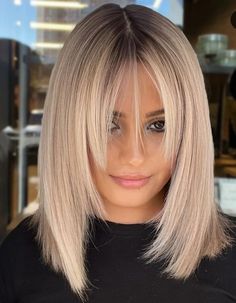 Butterfly Lob Haircut, Curve Cut Hair 2023, Bob Hair Styles With Bangs, Dimensional Blonde Bob, Short Straight Blonde Hair, Blonde Hair Women, Blended Blonde Hair, Shoulder Length Hair With Bangs