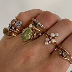 Eclectic Rings Aesthetic, Mixed Metal Jewelry Layering Rings, Gold Jewelry Inspiration, Vintage Ring Stack, How To Stack Rings, Vintage Jewellery Aesthetic, Everyday Ring Stack, Mixed Metal Ring Stack, 90s Rings