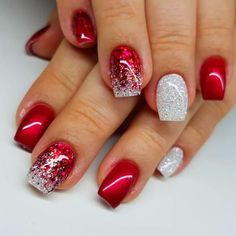 Red Christmas Nails, Glitter Gel Nails, Pretty Nail Art Designs, Christmas Nails Acrylic, Short Acrylic Nails Designs, Nail Designs Glitter, Xmas Nails