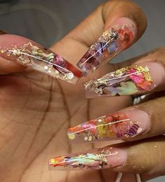 Long Encapsulated Nails, Encapsulated Stiletto Nails, Encapsulated Nails Design, Cute Clear Acrylic Nails, Encapsulation Nails, Encapsulated Nail Designs, Nail Encapsulated Design, Dried Flower Nails Acrylics, Fall Nail Inspiration Autumn