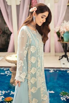 Pakistani Wedding Kameez Lehenga Dress in Net Online Desi Party, Kameez Lehenga, Shalwar Kameez Pakistani, Lehenga Dress, Organza Lehenga, Organza Shirt, Wedding Types, Blue Lehenga, Pakistani Wedding Dress