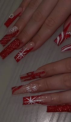 Gold Holiday Nails, Christmas Nail Designs Acrylic, Christmas Nails Glitter, Cosmic Nails, Nyc Nails, Red Christmas Nails, Gold Glitter Nails, Long Acrylic Nail Designs, Winter Nails Acrylic