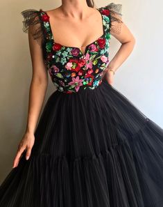 Licorice Embellished TMD Gown – Teuta Matoshi Detailed Black Dress, Teuta Matoshi, Prom Dress Evening, Black Prom, Mexican Dresses, فستان سهرة, Vestidos Vintage, Black Prom Dresses, Ball Gown Dresses