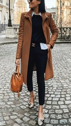 Dress Coats For Women, Fall Fashion Coats, Professional Work Outfit, Black Outfits, Summer Work Outfits, Winter Outfits For Work, Pinterest Outfits, Winter Trends, Casual Work Outfits