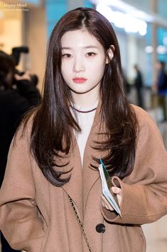 Hair Cut Pic, Jung Chae Yeon, Chaeyeon Dia, Short Layered, Short Layered Haircuts, Hair Reference, Beautiful Person