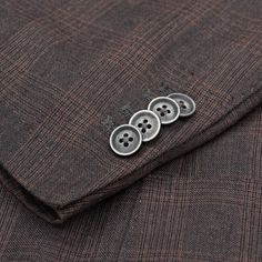 NEW - No Brand Label Brown Plaid 100% Wool Two Button Closure Double Vented Unlined Working Sleeve Buttonholes Notch Lapel Patch Pocket Flat Front Pants Made in Italy US 36 / EU 46 Jacket Measurements: US Size: 36 (Fits like a US 34, please compare the measurements with your well-fitting garments.) Shoulder: (seam to seam) 16.25" Jacket Length: 28" Sleeve Length (top of the shoulder seam to the edge of the vented side of the sleeve): 24" Chest: 38" Waist: 35" Pants Measurements: Waist: 31.5" Add Flat Front Pants, Brand Label, Brown Plaid, Wool Plaid, No Brand, The Edge, Patch Pocket, In Italy, Cuff