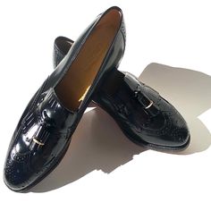 Johnston & Murphy Men's European Leather, Black Kiltie Tassel Loafers, 22-2953 Uppingham, Size 10c, Brand New, Original Box. Classic, Timeless, Made For Comfort, Dress Or Casual Style: 22-2953 Uppingham Size: 10c New, Original Box Kiltie Tasseled Wing Tip Slip-On With Brogue Detailing J&M Exclusive Optima Comfort System With Multi-Layered Cushioning That Offers The Ultimate Comfort, Support, And Flexibility. Leather Lined With Perforated For The Forefoot Enhances Breathability. Leather Sole And Elegant Wingtip Tassel Loafers For Business, Black Formal Tassel Loafers In Classic Style, Black Wingtip Tassel Loafers For Business Casual, Timeless Business Tassel Loafers With Brogue Detailing, Black Plain Toe Tassel Loafers For Formal Occasions, Timeless Wingtip Tassel Loafers For Business, Elegant Wingtip Tassel Loafers For Formal Occasions, Black Plain Toe Tassel Loafers, Elegant Formal Wingtip Tassel Loafers