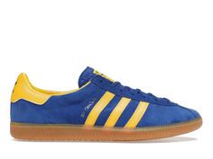 Adidas Blue Hamburg, Luxury Blue Adidas Sneakers, Adidas Shoes Originals Vintage, High Low Fashion, Yellow Adidas, Stockholm City, Dr Shoes, Team Blue, Hot Sneakers