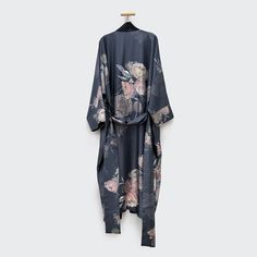 Washable Silk Twill Jia Kimono Wrap Chic Silk Kimono For Loungewear, Chic Silk Kimono For Lounging, Elegant Silk Kimono With Tie Waist, Spring Silk Kimono With Belt, Silk Kimono With Tie Waist For Spring, Spring Silk Kimono With Tie Waist, Silk Spring Kimono With Tie Waist, Belted Wrap Kimono For Loungewear, Spring Silk Belted Kimono