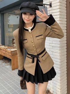 Coat And Skirt Outfit, Occasional Clothing, Korean Fashion Street, Outfit Elegantes, Womens Tweed Jacket, Clueless Outfits, Stylish Work Attire, Fashionista Clothes, Fashion Mistakes