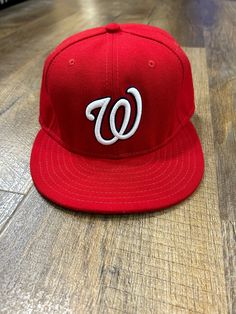 MLB Washington Nationals New Era Snapback Hat Size - 7 1/8 Official On-Field Cap Outdoor Flat Bill Hats For Baseball Season, Flat Bill Hats For Baseball Season, Short Brim Baseball Cap For Baseball Season, Classic Flat Bill Hat For Baseball Season, Adjustable Short Brim Fitted Hat For Sports Events, Snapback Fitted Hat For Baseball Season, Casual Snapback Hat With Short Brim For Baseball Season, Outdoor Fitted Hat For Baseball Season With Flat Bill, Outdoor Flat Bill Fitted Hat For Baseball Season