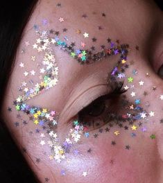 Years & Years, Glitter Make Up Ideas, Body Glitter Ideas Festival, Colorful Makeup With Gems, Glitter Makeup Ideas Festival, Colorful Glitter Makeup, Celestial Face Paint, Glitter Star Makeup, New Years Face Paint