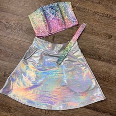 Holographic a-line skirt with pockets Bandeau Skirt, Iridescent Fabric, Latest Skirts, Skirt Style, Festival Outfits, Belly Button, A Line Skirt, Tube Top, Skirt Fashion