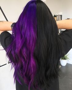 Purple And Black Hair, Black And Purple Hair, Hairstyles Anime, Half And Half Hair, Blonde Dye, Hair Color Underneath, Bake Cakes, Cute Hair Colors