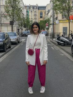 Outfit Blazer, Colorful Clothes, Look Office, Color Blocking Outfits, Cool Winter, Look Retro, Minimalist Capsule Wardrobe, Trend Style, Pink Pants