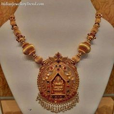 Divine Lakshmi Necklace #goldrateindia #goldrateusa Traditional Wedding Jewellery, Necklace Fancy, Silver Bridal Jewellery, Gold Haram, Long Haram, Gold Pendent, Antique Gold Jewelry Indian, Gold Necklace Indian, Jewellery Wedding