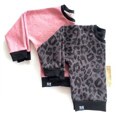 A fast, trendy sew that your kid is going to love! The lounge sweatshirt has 2 sleeve style options and will look great in a variety of fabrics! I love this with a pair of slouchy pants like the sarouels Cotton Sweatshirt With Elastic Cuffs For Loungewear, Cotton Sweatshirt For Playwear In Fall, Fall Cotton Sweatshirt For Playwear, Cotton Fall Sweatshirt For Playwear, Long Sleeve Sweatshirt With Ribbed Cuffs For Play, Fall Loungewear Sweats With Raglan Sleeves, Cotton Raglan Sleeve Sweater For Loungewear, Long Sleeve Sweatshirt For Playwear In Fall, Crew Neck Sweatshirt With Ribbed Cuffs For Playwear