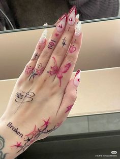 2000s Style Tattoo, Girly Knife Tattoo, Aesthetic Hand Tattoos For Women, Feminine Tattoos Hand, Measurement Tattoo, Feminine Piercings, Delicate Hand Tattoo, Aesthetic Hand Tattoo, Girl Hand Tattoos