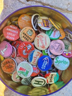 Buttons Aesthetic Vintage, Button Pins Aesthetic, Soda Cap Pins, Button Pins Aesthetic Vintage, Vintage Pins Button, Orange Punch, Unorganized Idea, Pop Tabs, Beer Caps