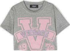 Versace Kids, Kids Logo, Cropped T Shirt, Crop Tshirt, Pink Cotton, Versace, Colorful Shirts, Fashion Branding, Short Sleeves