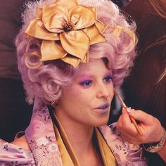 Capitol Fashion, Hunger Games Effie, Bubblegum Goth, Hunger Games Costume, Capitol Couture, Hunger Games Fashion, Games Photo, Effie Trinket, Mocking Jay