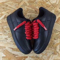 Air Force 1 black custom rope laces red color unisex sneakers Authentic & new item, sold in its original packaging Customs are made to order; it will not be possible to make a return/refund. Do not hesitate to contact me if you have any questions 😊 Each model is made by us in our workshop in Aubagne in the south of France. https://www.etsy.com/fr/shop/sneakeaze?ref=profile_header Air Force 1 Noir, Nike Air Force 1 Black, Black Air Force 1, Air Force 1 Sneakers, Nike Original, Nike Air Force 1 Custom, Custom Af1, Nike Air Force One, Air Force 1 Custom