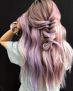 Pink And Purple Hair, Purple Hair Color Ideas, Short Purple Hair, Lavender Highlights, Purple Hair Color, Lavender Hair