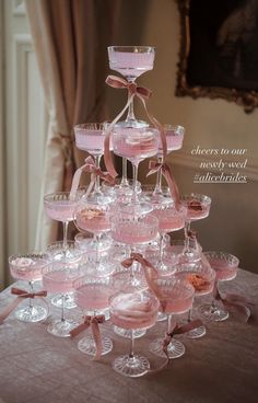 Coquette Party Favors, 21st Birthday Hotel Decorations, Coquette Centerpieces, Pink Engagement Party, Coquette Theme, Birthday Vibes, Bridal Shower Inspo, Tafel Decor, Birthday Dinner Party