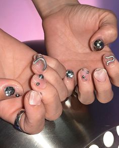 Korean Manicure, Burning Girl, Ongles Design, Fiberglass Nails, Grunge Nails, Pretty Gel Nails, Short Nail Designs