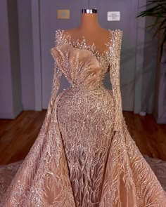 Formal Dress For Women, Dream Reality, Lace Formal Dress, Ball Gowns Evening, Pretty Prom Dresses, Dress Inspo