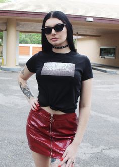 #moody #casual #ashsouls #leatherskirt #tshirt #grunge #goth Tshirt Grunge, Moody Aesthetic, Fresh Brand, Fashion Grunge, Grunge Goth, Club Style, Going Out Outfits, College Outfits, Grunge Outfits