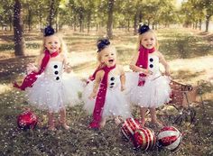 How cute would this be for a christmas card :) Xmas Costumes, Snowman Dress, Christmas Pageant, Frosty The Snowman, Mini Top Hat, Mini Top, Red Scarf, Frosty The Snowmen