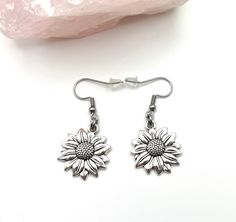 Sunflower Earrings, flower jewelry, flower earrings, summer earrings, sunflower lover jewelry, floral earrings, Boho sunflower earrings Boho Sunflower, Personalized Charm Necklace, Jewelry Floral, Lover Jewelry, Jewelry Flower, Sunflower Earrings, Earrings Summer, Friendship Jewelry, Summer Earrings