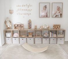 Montessori Bedroom Toy Storage, Montesori Bedroom Girl, Playroom With Accent Wall, Small Playroom Ideas Minimalist, Playroom Ideas Gender Neutral, Shared Office Playroom, Minimalist Playroom Decor, Pink Montessori Room, Baby Play Room Ideas Boy