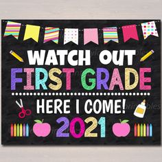 a sign that says watch out kindergarten here i come 2019 - 20