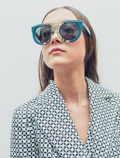 Ray Ban Sunglasses Sale, Sunglasses Online, Look Casual, Glasses Fashion, Eyewear Sunglasses, Square Sunglasses Women, Fashion Sunglasses, Oakley Sunglasses