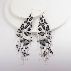 White Leopard Print Beaded Earrings White Leopard Print, S Jewelry, Beaded Tassel Earrings, Fashion Boho, Long Drop Earrings, White Leopard, Beaded Dangle Earrings, Seed Bead Earrings, Beaded Tassels