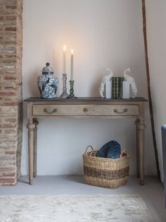 Classic Rustic Console Table – Distressed Wood Finish with Elegant Carved Legs -  Decor interiors Resin Peacock, Peacock Sculpture, Rustic Console Table, Rustic Console, Luxurious Furniture, Rustic Console Tables, Outdoor Bistro Set, Carved Legs, Outdoor Furniture Covers