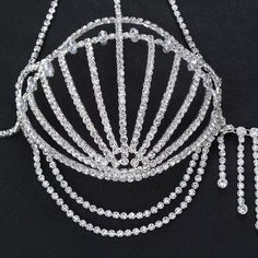 This crystal body jewelry bra is made for everyone who wants to shine bright like a diamond. Bling Bra, Bra Chain, Chain Body Jewelry, Crystal Bra, Rhinestone Bra, Chain Bra, Chain Dress, Chain Top, Lace Headbands