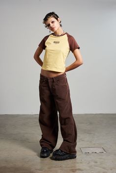 Baggy Jeans Brown, Brown Baggy Jeans Outfit, Brown Baggy Jeans, Brown Jeans Outfit, Cargo Jeans Outfit, Low Rise Jean, Ragged Jeans, Low Rise Baggy Jeans