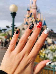 27+ Disney Nails That Are Pure *Magic* (simple, cute, classy) Fun Disney Nails, Easy Disney Nails