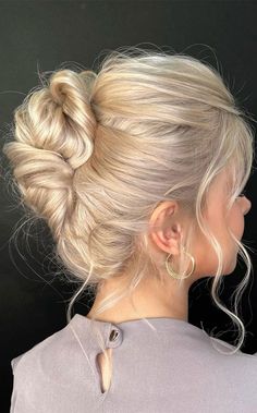 textured French twist, chic updos, updos, updo hairstyle, cute updo, simple updo, chignon, high updo Soft Messy Updo, Volumous Updo, Textured French Twist, Old Money Updo Hairstyles, Easy Medium Hair Updo, Old Hollywood Hair Updo, Oaxacan Wedding, Messy Updo Wedding, Modern French Twist