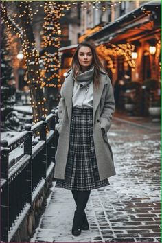 Winter Midi Skirt Outfit, Midi Skirt Winter, Plaid Skirt Outfit, Perfect Winter Outfit, Best Winter Outfits, Skirt Outfits Fall, Winter Skirt Outfit, Cozy Winter Outfits